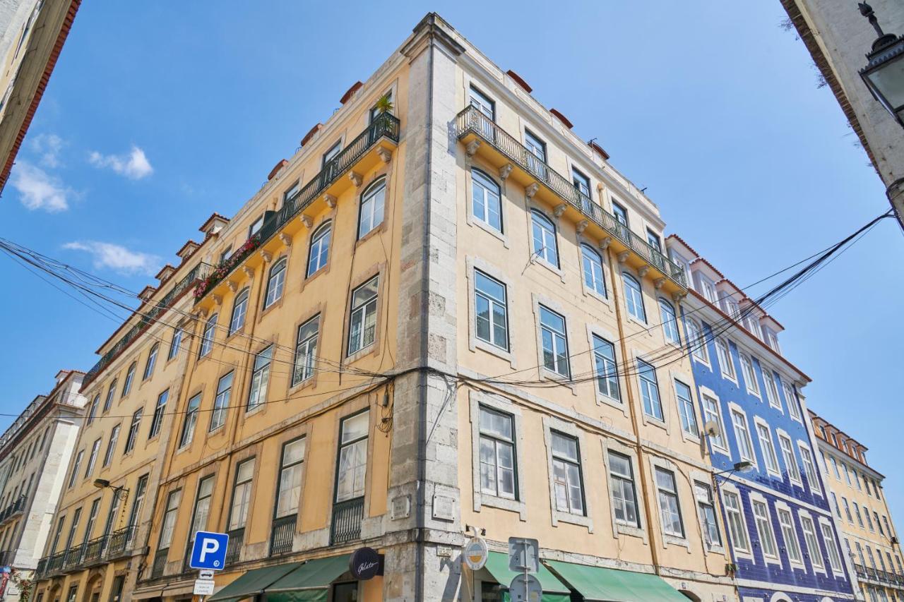 Sunny Pink Street Historical Apt, By Timecooler Lisboa Exterior foto